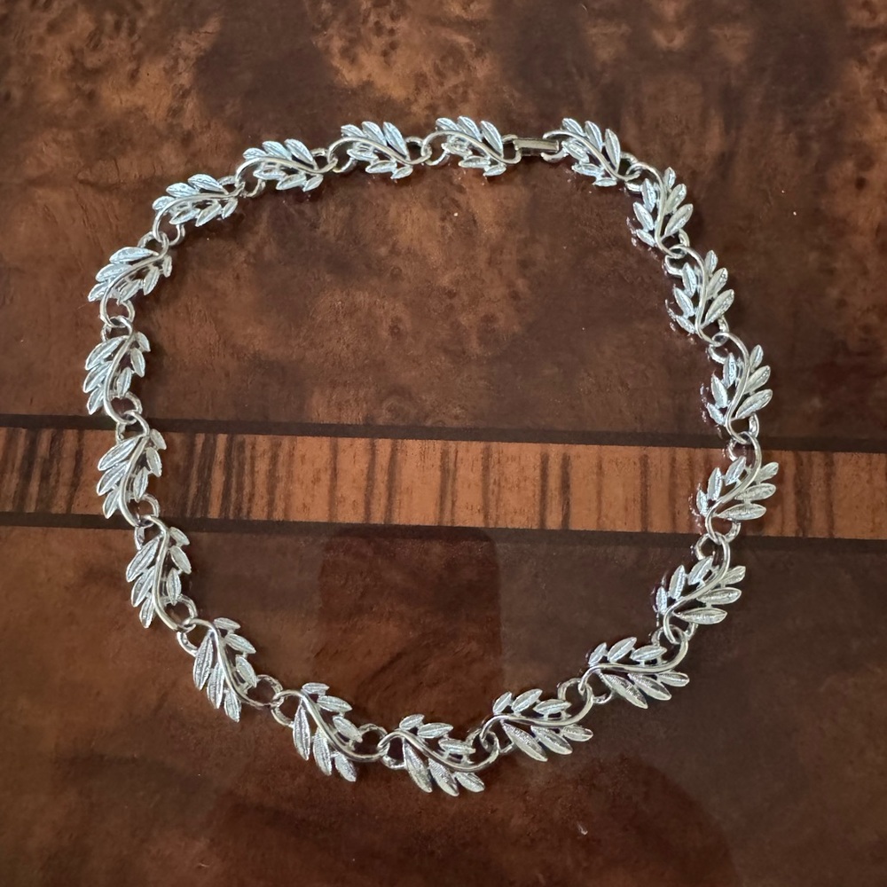 Vintage Saks, Fifth Avenue Statement necklace.